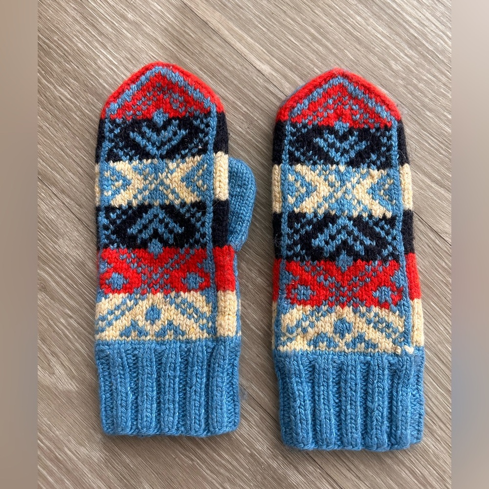 1970s Handmade Wool Mittens